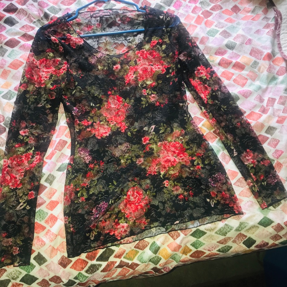 Net blouse - Picture 2 of 3